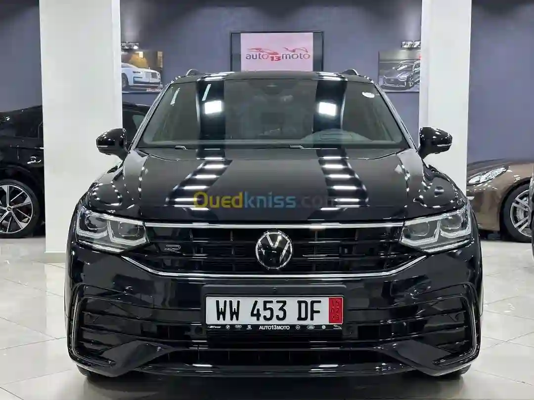 Volkswagen Tiguan 2023 R Line 200cv Black Full-option0