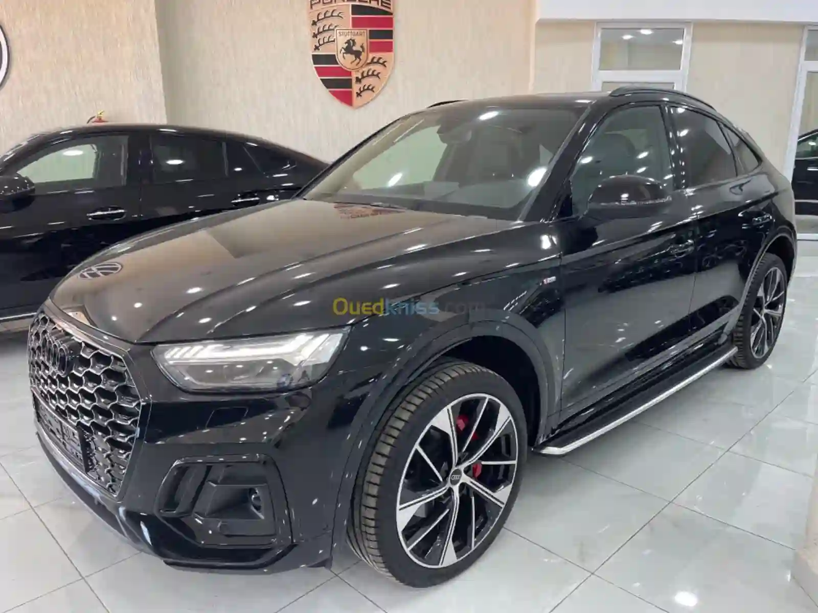 Audi Q5 2024 Sline0