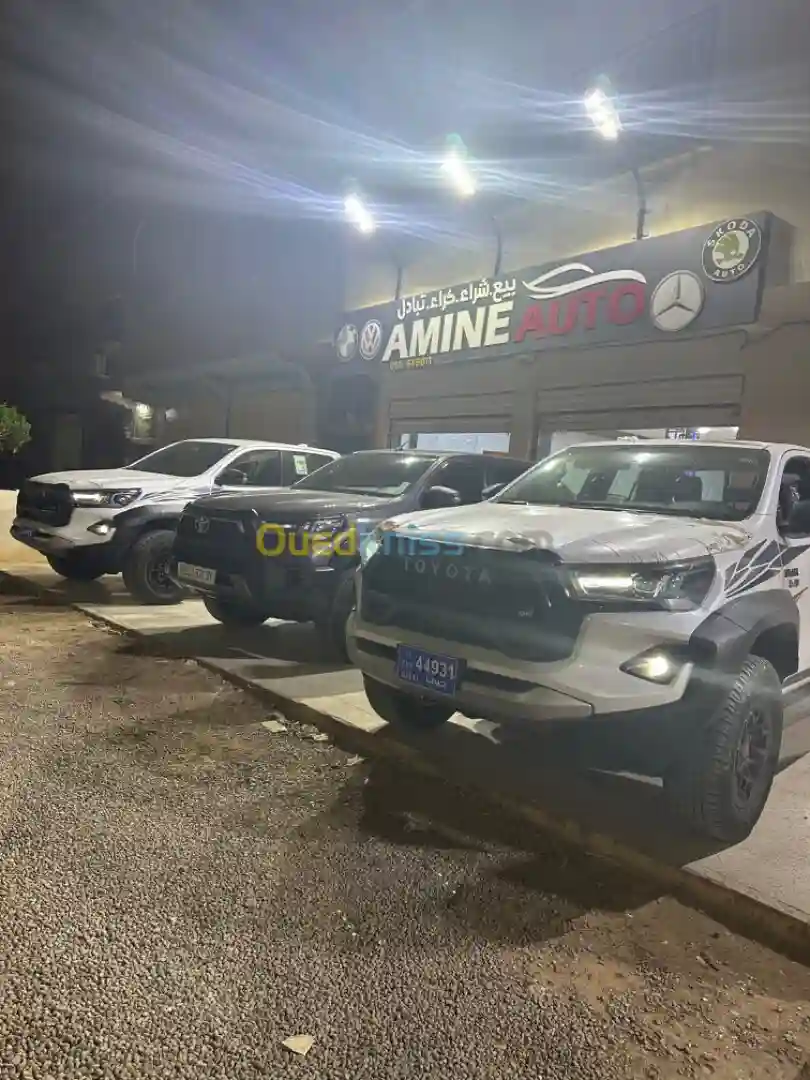 Toyota Hilux 2024 Gr - Vue 2