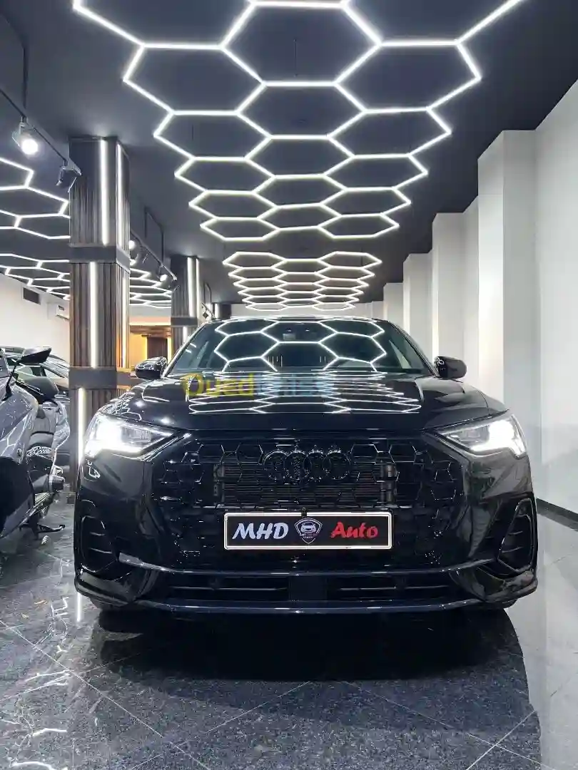 Audi Q3 2023 - Vue 1