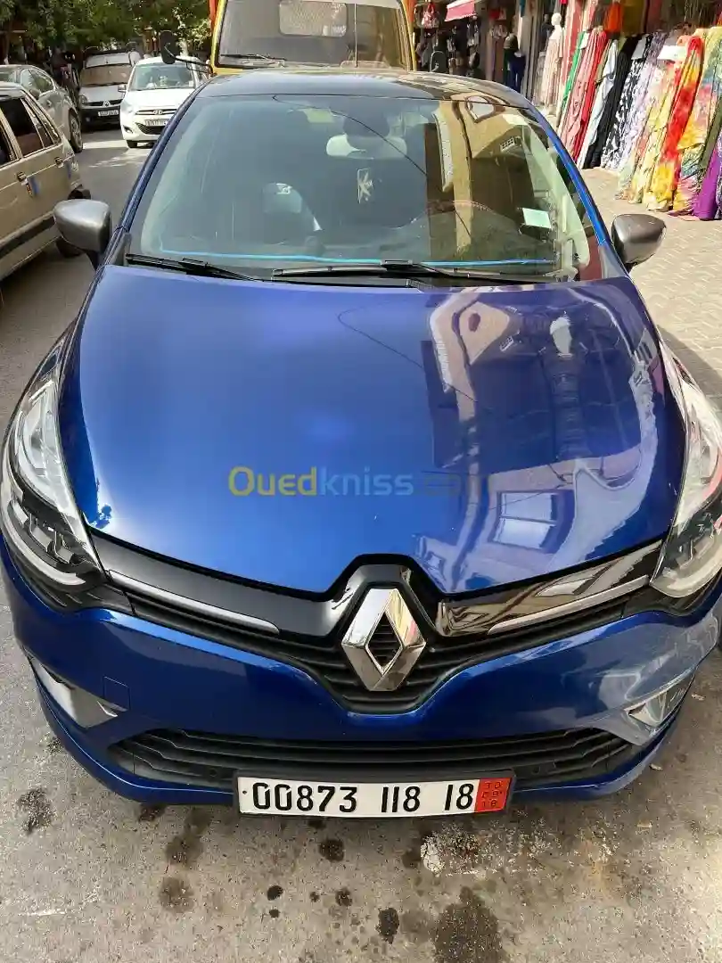 Renault Clio 4 2018 GT Line + - Vue 3