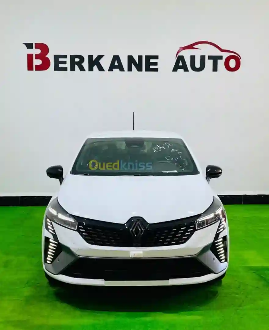 Renault Clio 2024 Alpine Esprit - Vue 4