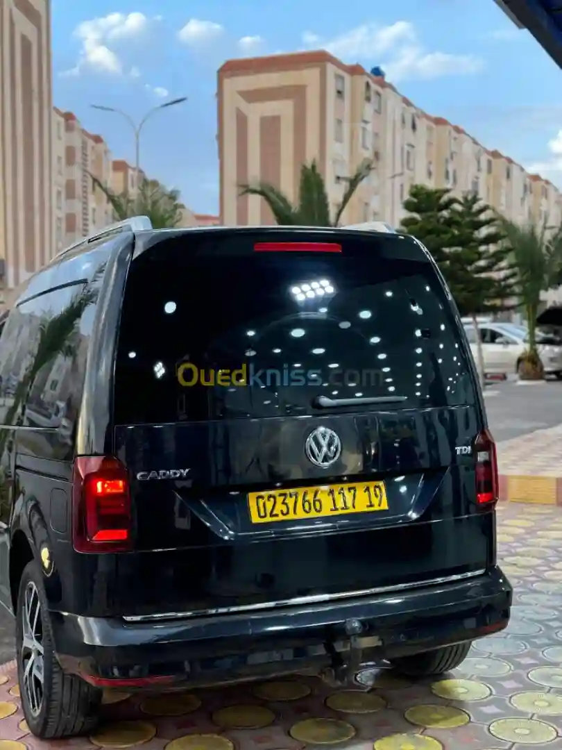 Volkswagen Caddy 2017 Highline - Vue 1