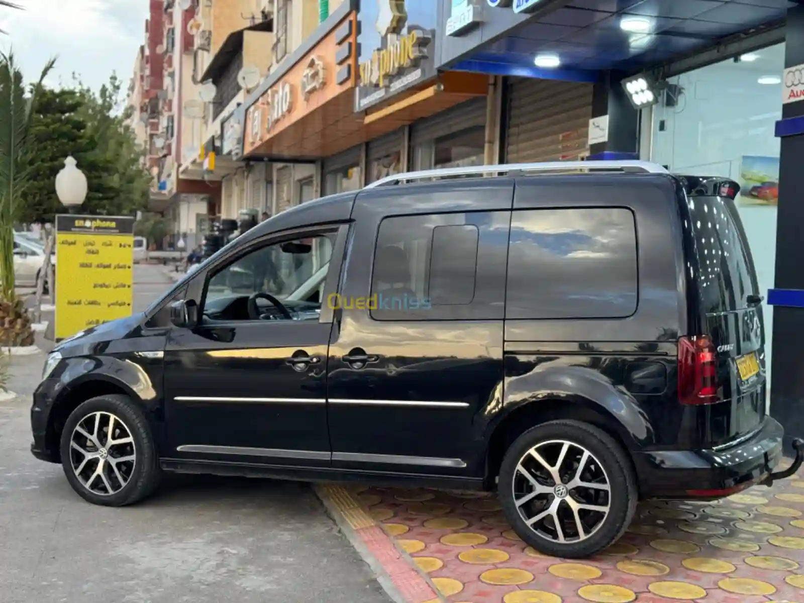 Volkswagen Caddy 2017 Highline - Vue 4
