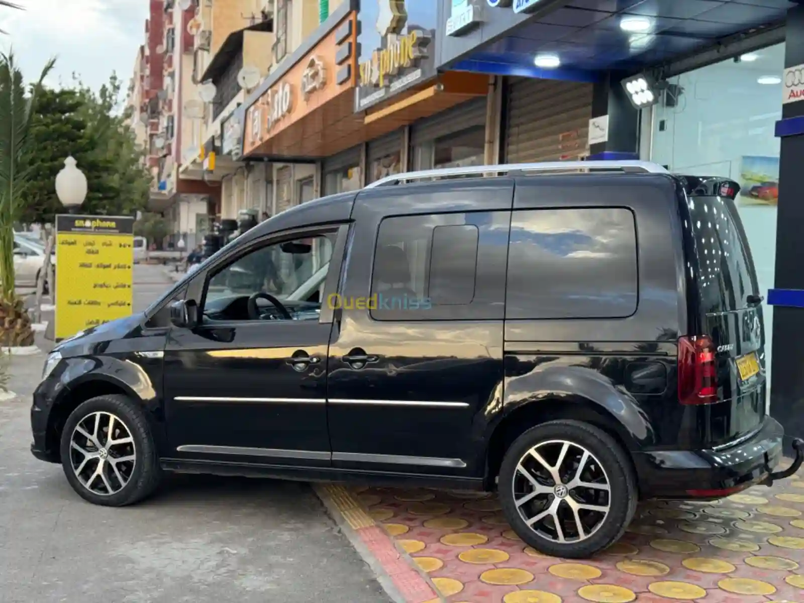 Volkswagen Caddy 2017 Highline - Vue 5
