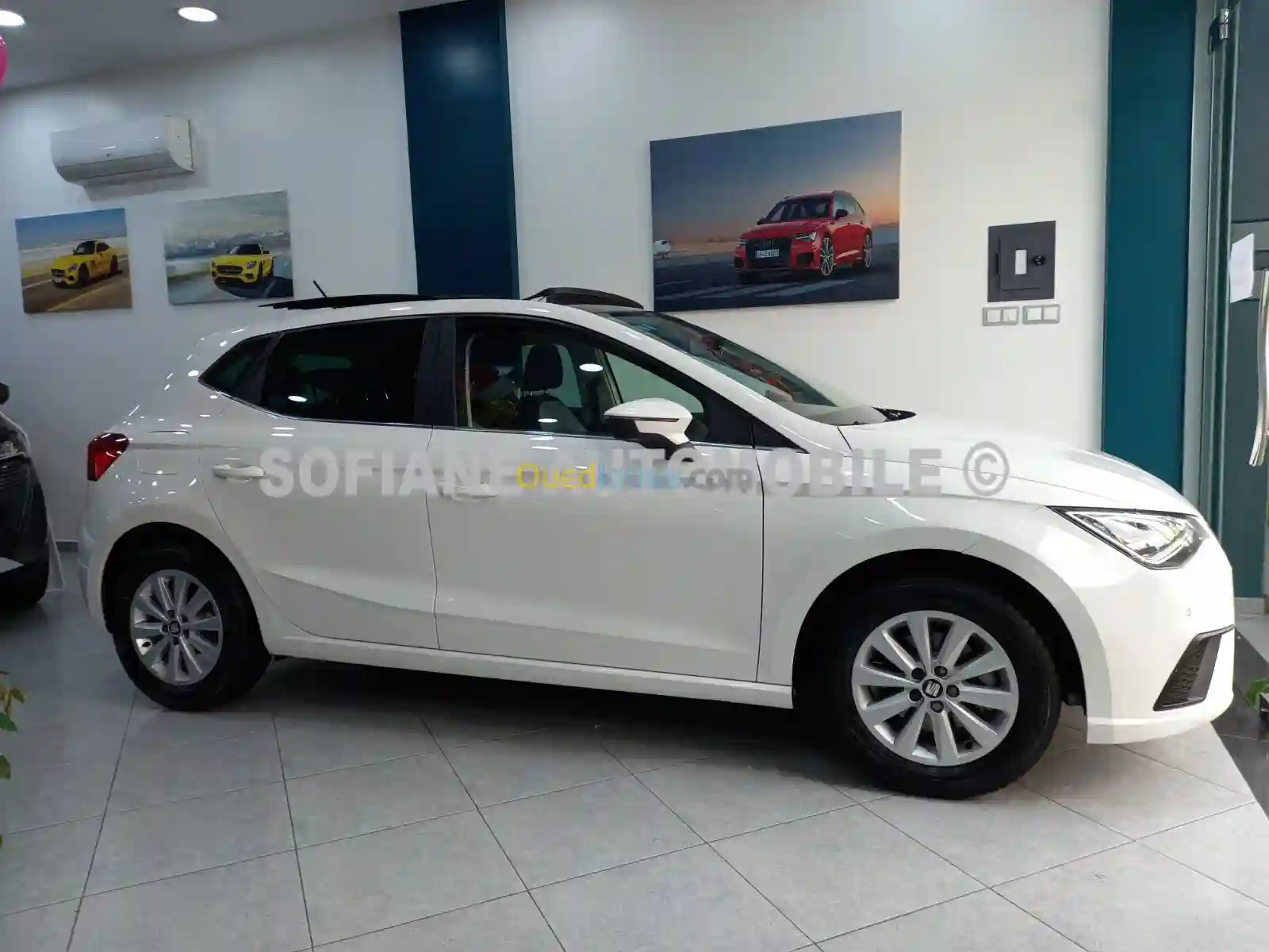 Seat Ibiza 2019 Urban + Toit Ouvrant - Vue 2