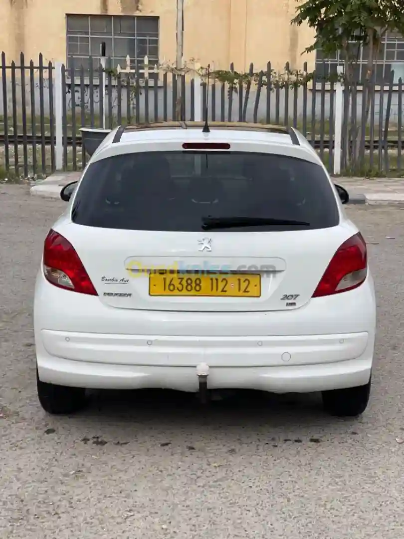 Peugeot 207 2012 Allure - Vue 3