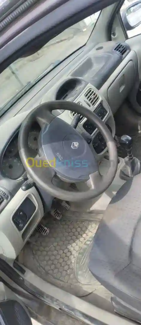Renault Clio Classique 2004 Clio Classique - Vue 3