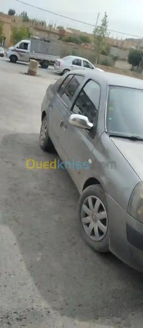 Renault Clio Classique 2004 Clio Classique - Vue 4
