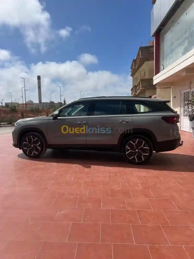 Skoda Kodiaq 44 2024 7 Places - Vue 2