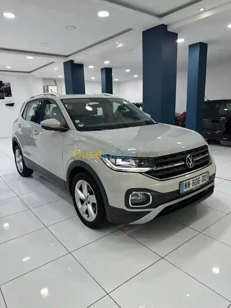 Volkswagen T-cross 2022 Style - Vue 4