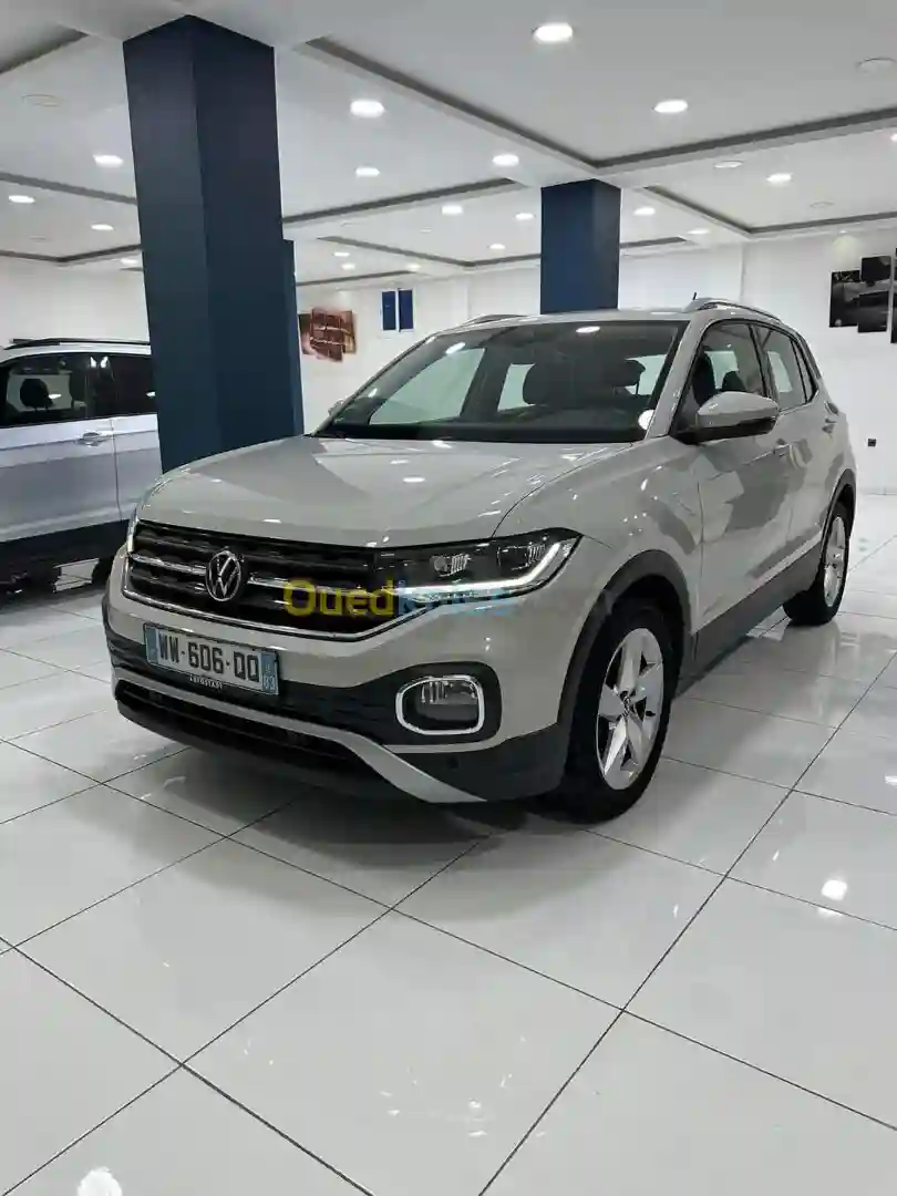 Volkswagen T-cross 2022 Style - Vue 6