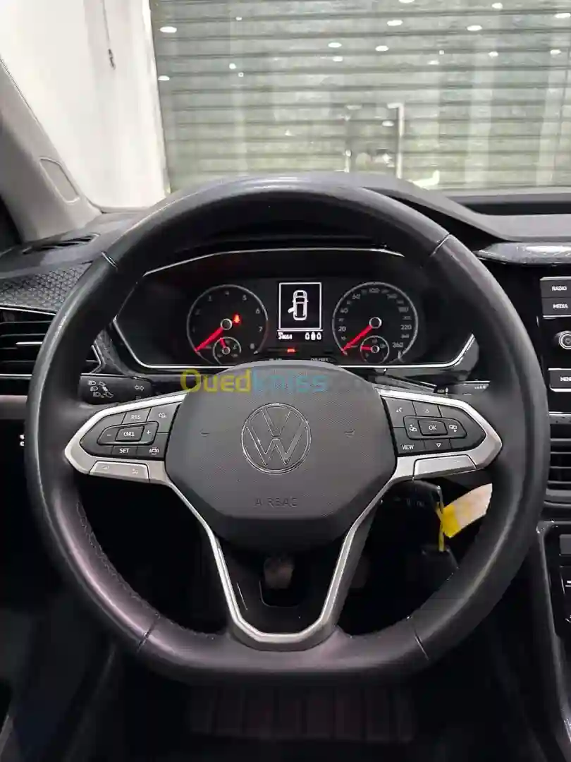 Volkswagen T-cross 2022 Style - Vue 7