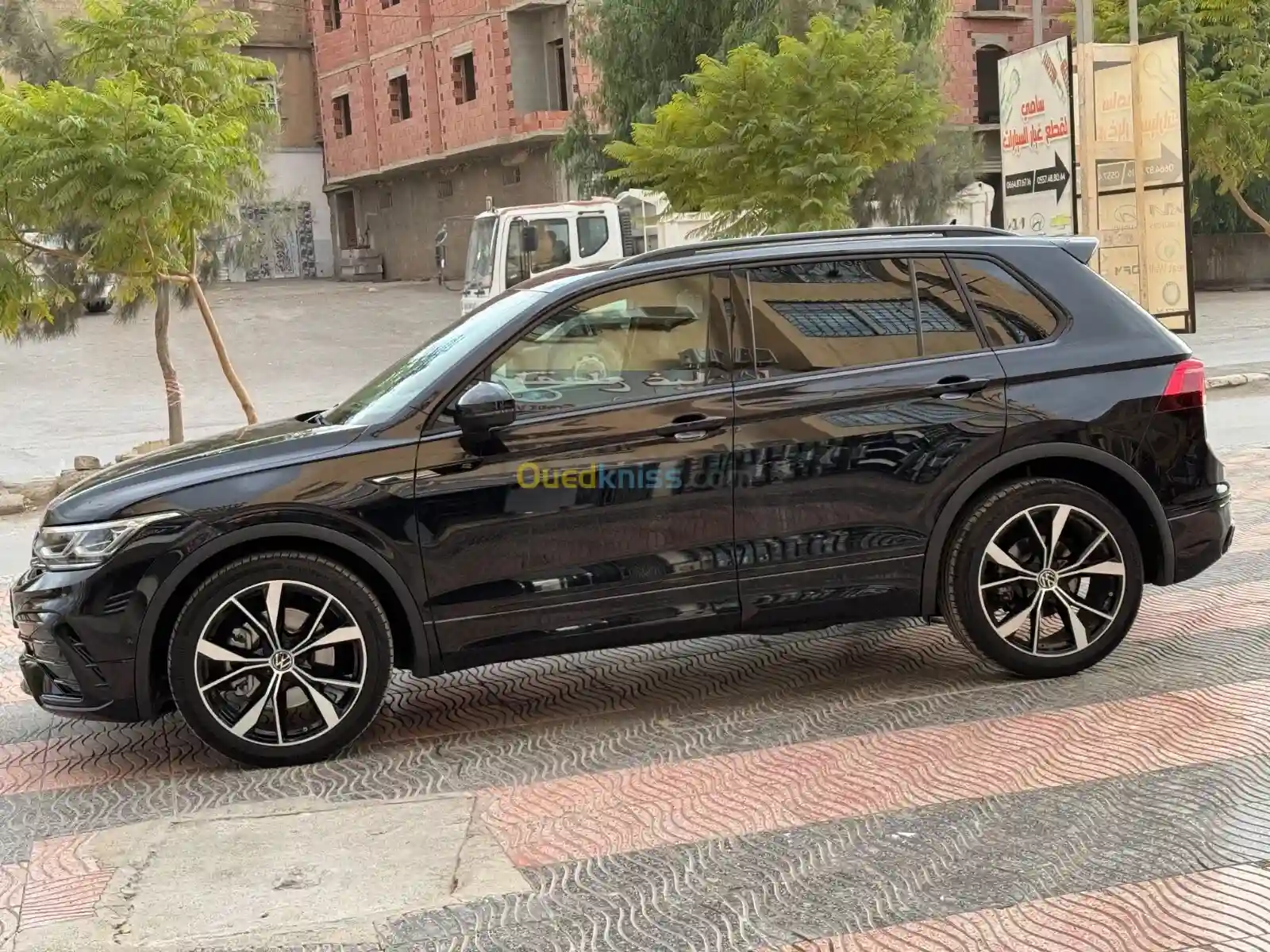 Volkswagen Tiguan 2024 R Line - Vue 3