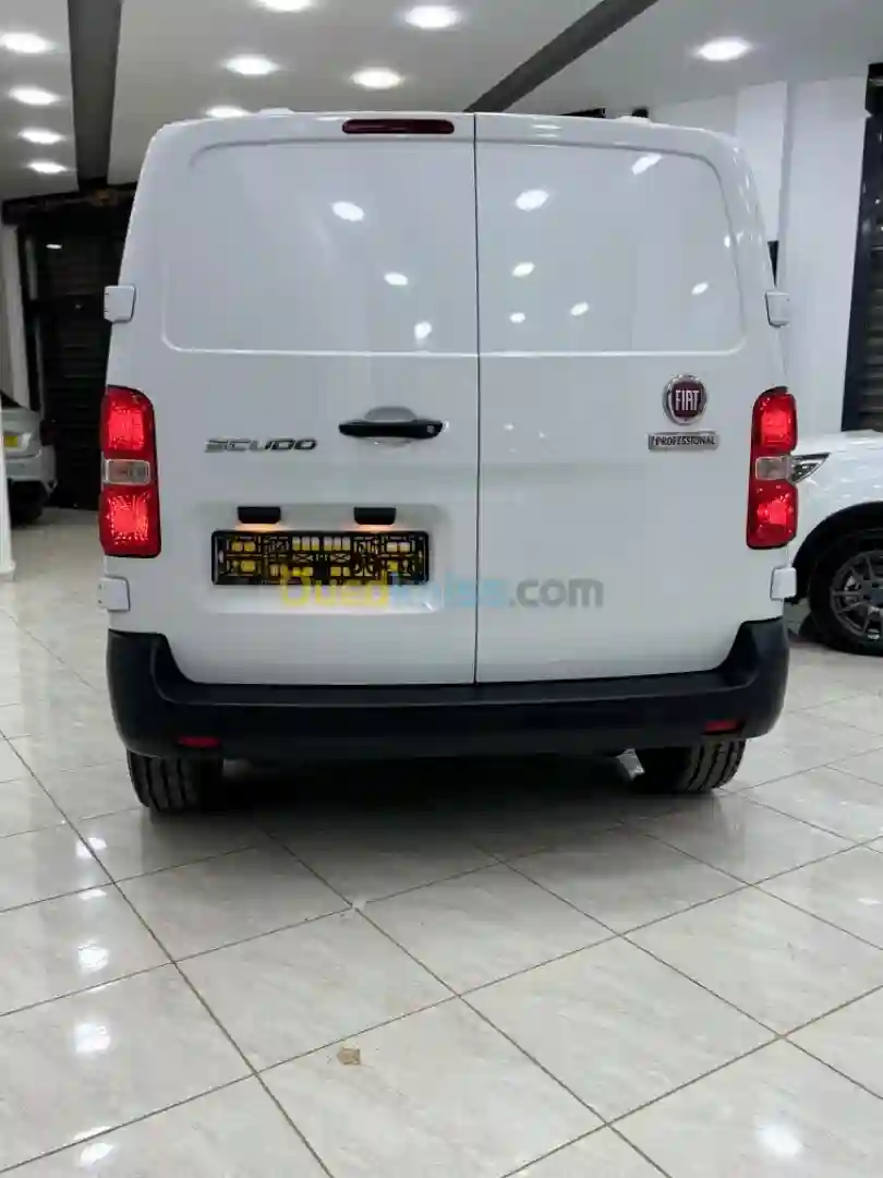 Fiat Scudo 2023 - Vue 4