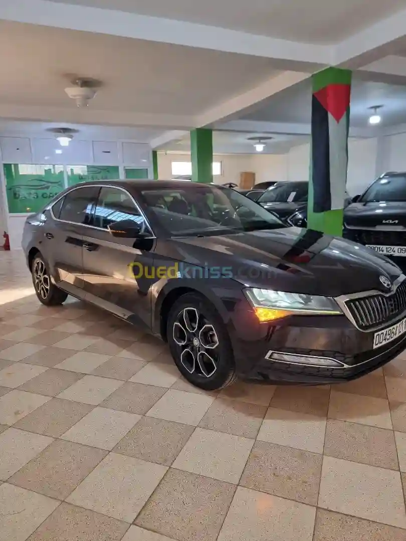 Skoda Superb 2021 Superb - Vue 2