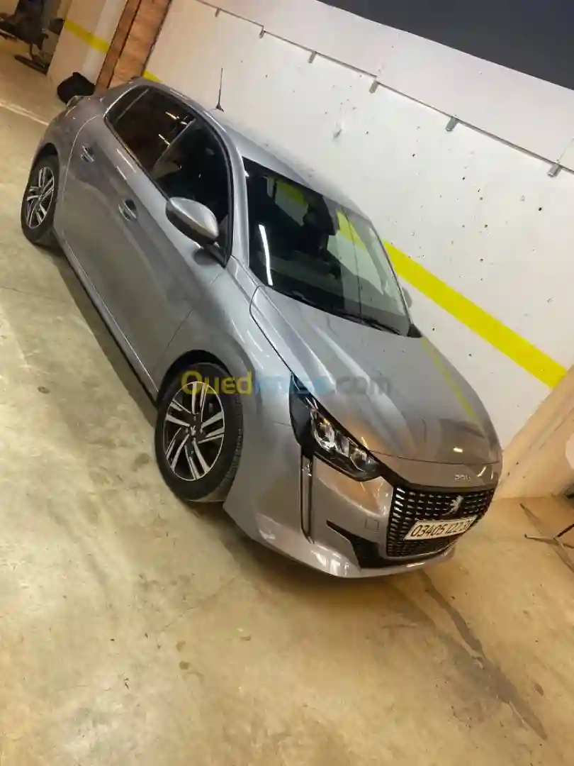 Peugeot 208 2022 Allure - Vue 2