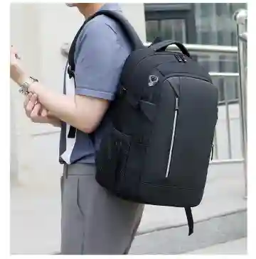 Sac À Dos Minimaliste Et Fonctionnel - Vue 3