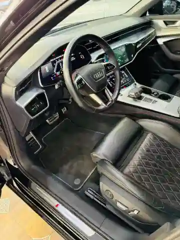 Audi A6 2023 S Line - Vue 14