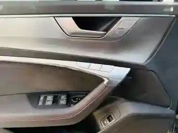 Audi A6 2023 S Line - Vue 3