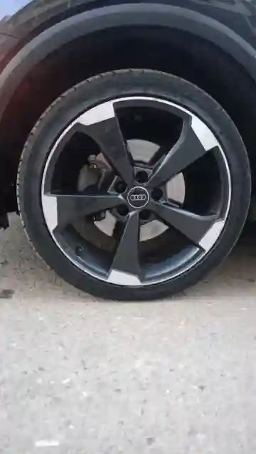 Audi Q2 2019 Sport Line - Vue 3