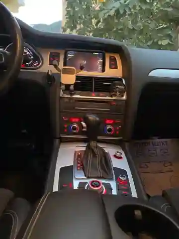 Audi Q7 2011 S-line - Vue 13