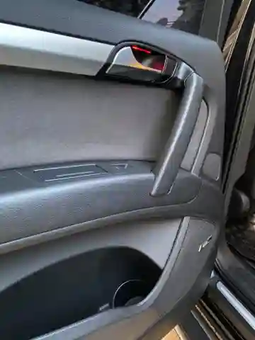 Audi Q7 2011 S-line - Vue 8