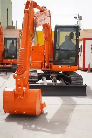 Tirsam Mini-pelle Ts-6080 8 Tonnes - ميني بال تيرصام Ts-6080 - Vue 3