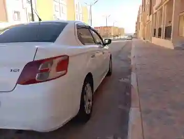 Peugeot 301 2014 Allure - Vue 15