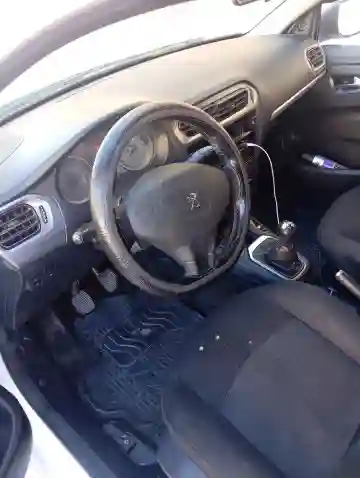 Peugeot 301 2014 Allure - Vue 19