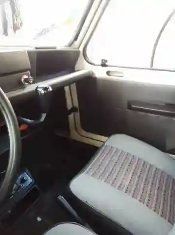 Renault 4 1984 4 - Vue 3