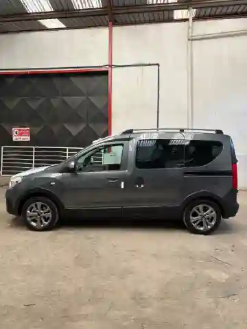 Renault Kangoo 2025 Stepway - Vue 10