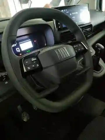 Fiat Doblo 2024 - Vue 5