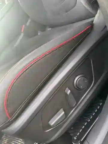 Hyundai Tucson 2025 N Line - Vue 8