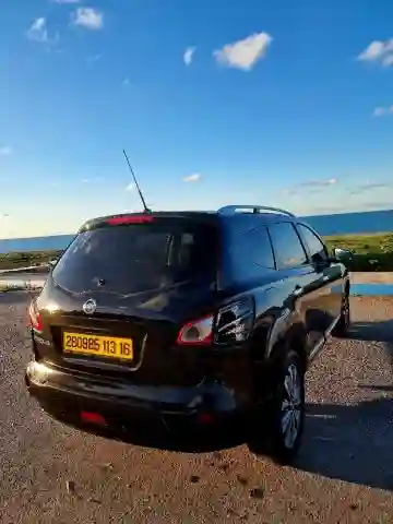 Nissan Qashqai 2013 +2 Tekna - Vue 3