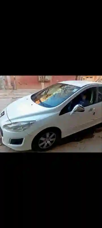 Peugeot 308 2011 - Vue 2