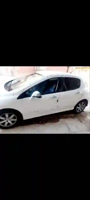 Peugeot 308 2011 - Vue 5