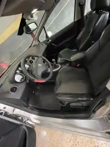 Peugeot 308 2012 308 - Vue 18