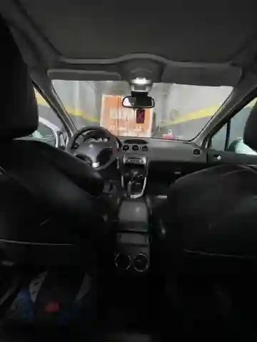 Peugeot 308 2012 308 - Vue 2