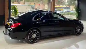 Mercedes Classe C 2017 - Vue 5