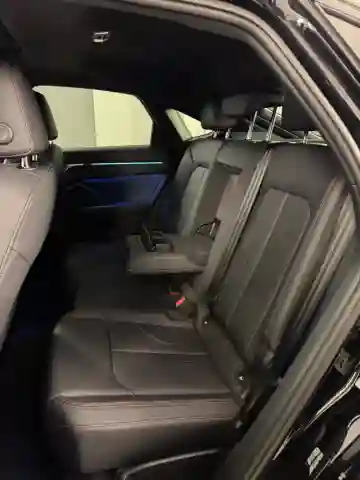 Audi Q3 2025 S-line - Vue 2