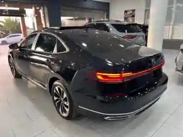 Volkswagen Passat 2024 Life Plus - Vue 1