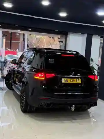 Mercedes GLE 300d 2023 KIT 63 - Vue 4