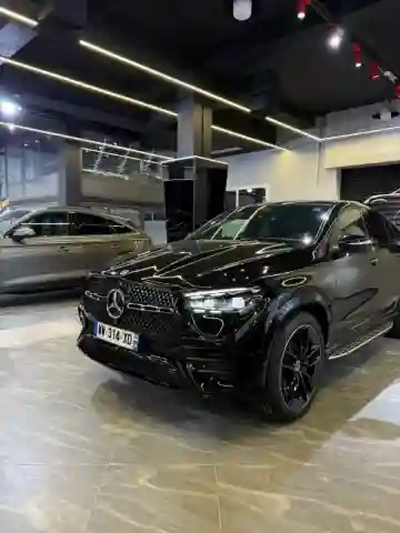 Mercedes GLE 300d 2025 4 Matic Signature Manufactur - Vue 16