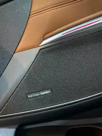 BMW Série 3 2024 M Sport - Vue 4