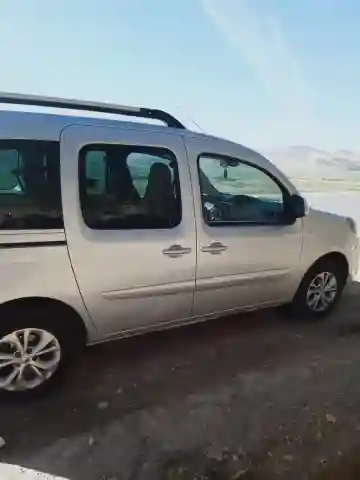Renault Kangoo 2015 Privilège Plus - Vue 4