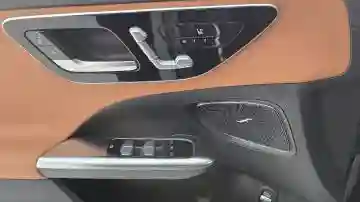 Mersedace C220d 2024 AMG - Vue 7