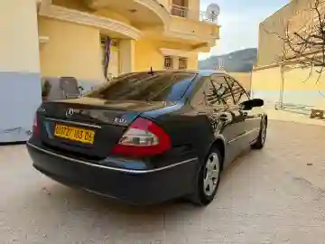 Mercedes Classe E 2003 Avantgarde - Vue 15