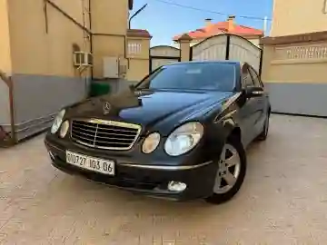 Mercedes Classe E 2003 Avantgarde - Vue 6