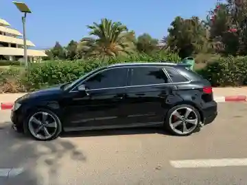 Audi A3 2019 S Line - Vue 10